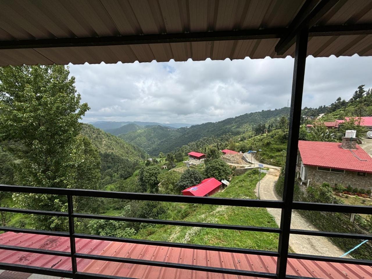 Indus Valley Mukteshwar Villa Buitenkant foto