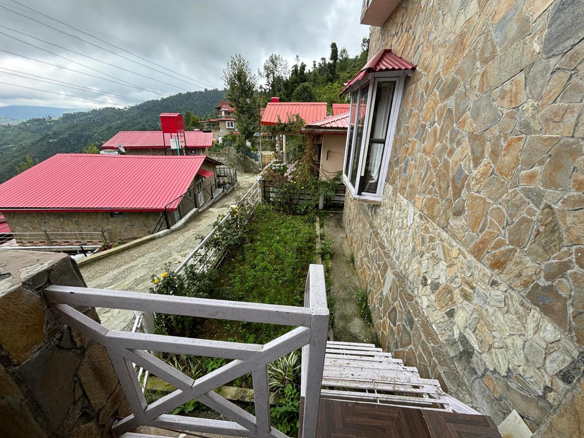 Indus Valley Mukteshwar Villa Buitenkant foto