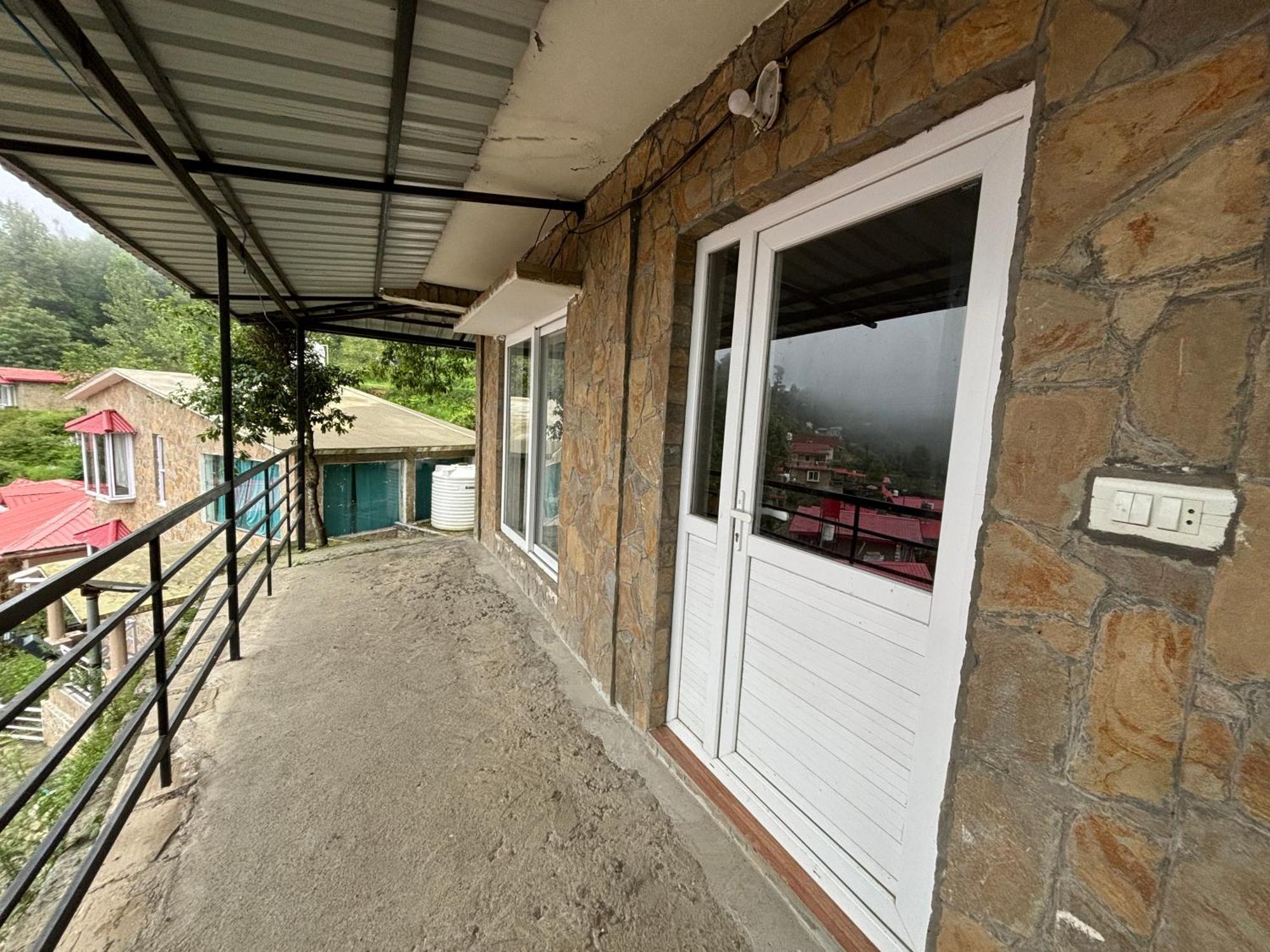 Indus Valley Mukteshwar Villa Buitenkant foto