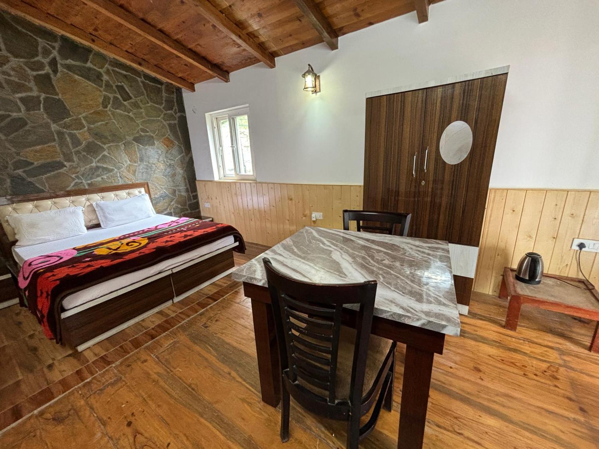 Indus Valley Mukteshwar Villa Buitenkant foto