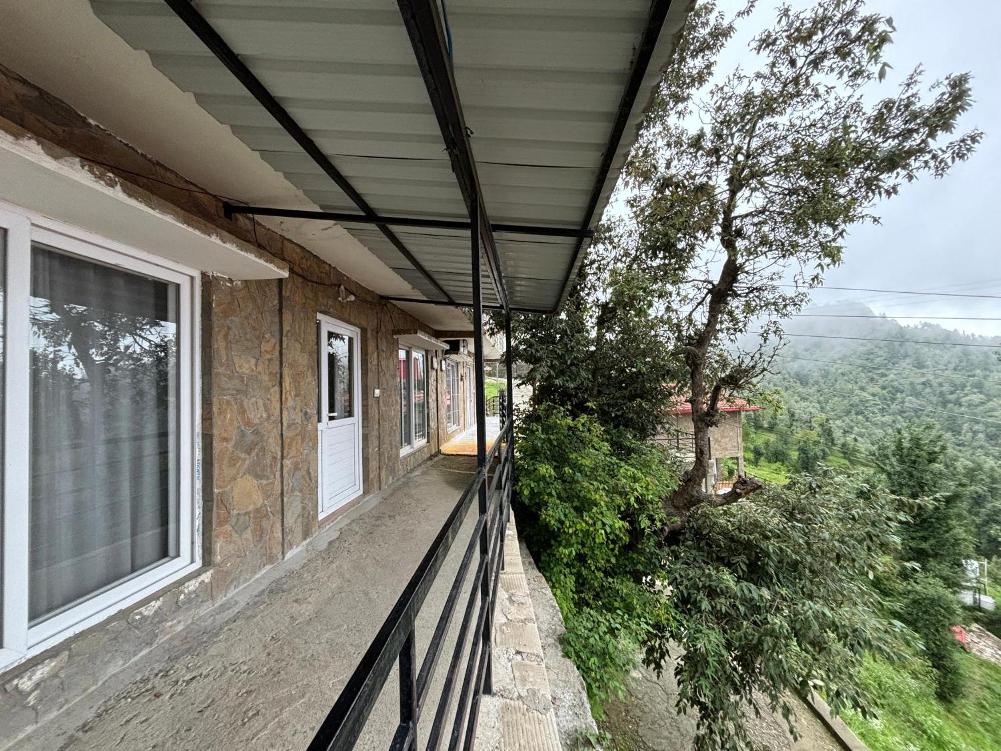 Indus Valley Mukteshwar Villa Buitenkant foto